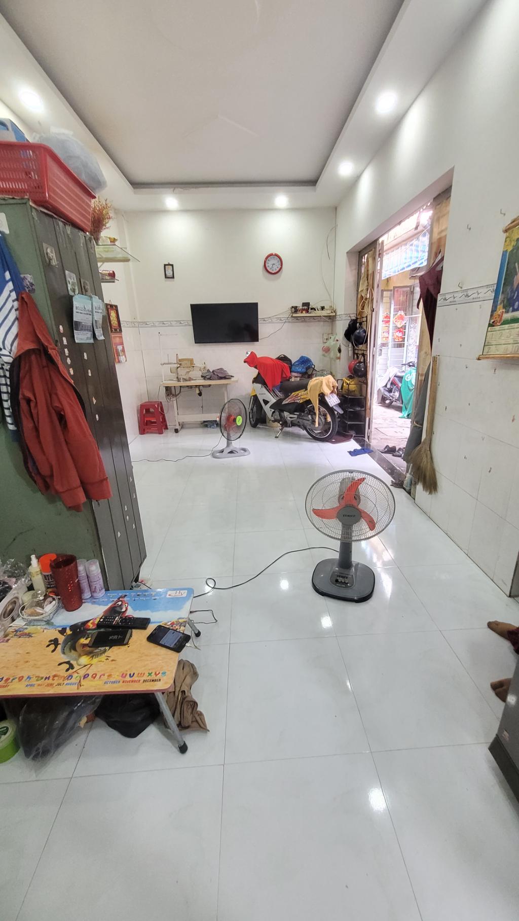 Bán nhà Cấp 4  Chữ L - 42m² - Gần chợ Cây Sộp, KDC An Sương - Giá  1.55tỷ